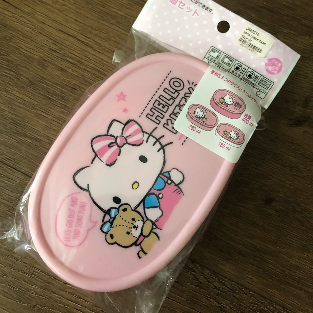 Only 1 Left! HELLO KITTY-NWT 3 Container set